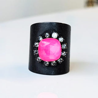 Sydney Square Ring in Smutt Electric Pink