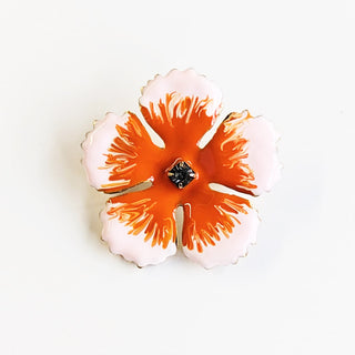 Fresia Brooches in Medium Size