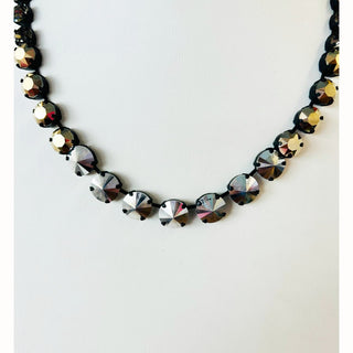 Ima Necklace in Smutt