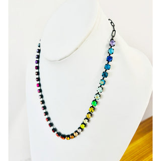 Sarina Necklace in Smutt / Mix 1 "One of a Kind"