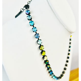 Sarina Necklace in Smutt / Mix 2 "One of a Kind"