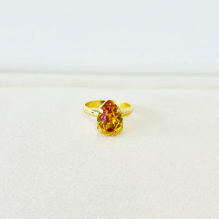 Solitaire Ring in Pear
